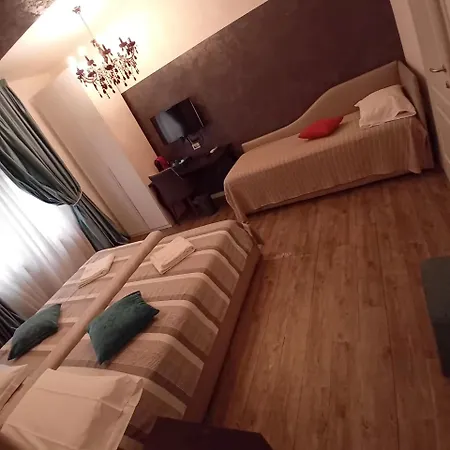 Konukevi Guest *